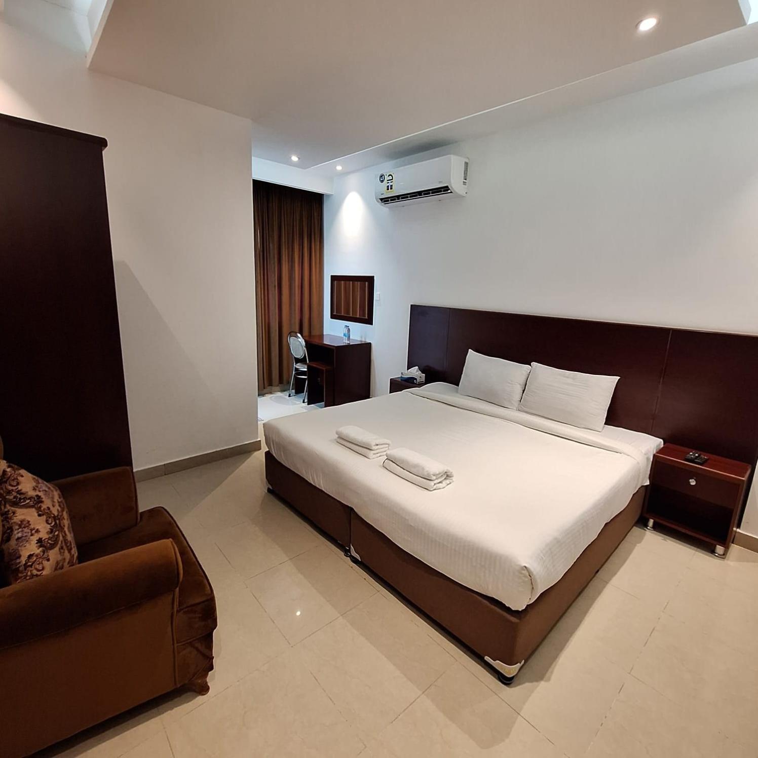 Aljawhara Inn Hotel Seeb Exterior foto